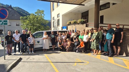 Nov kombi za prevoz trboveljskih otrok
